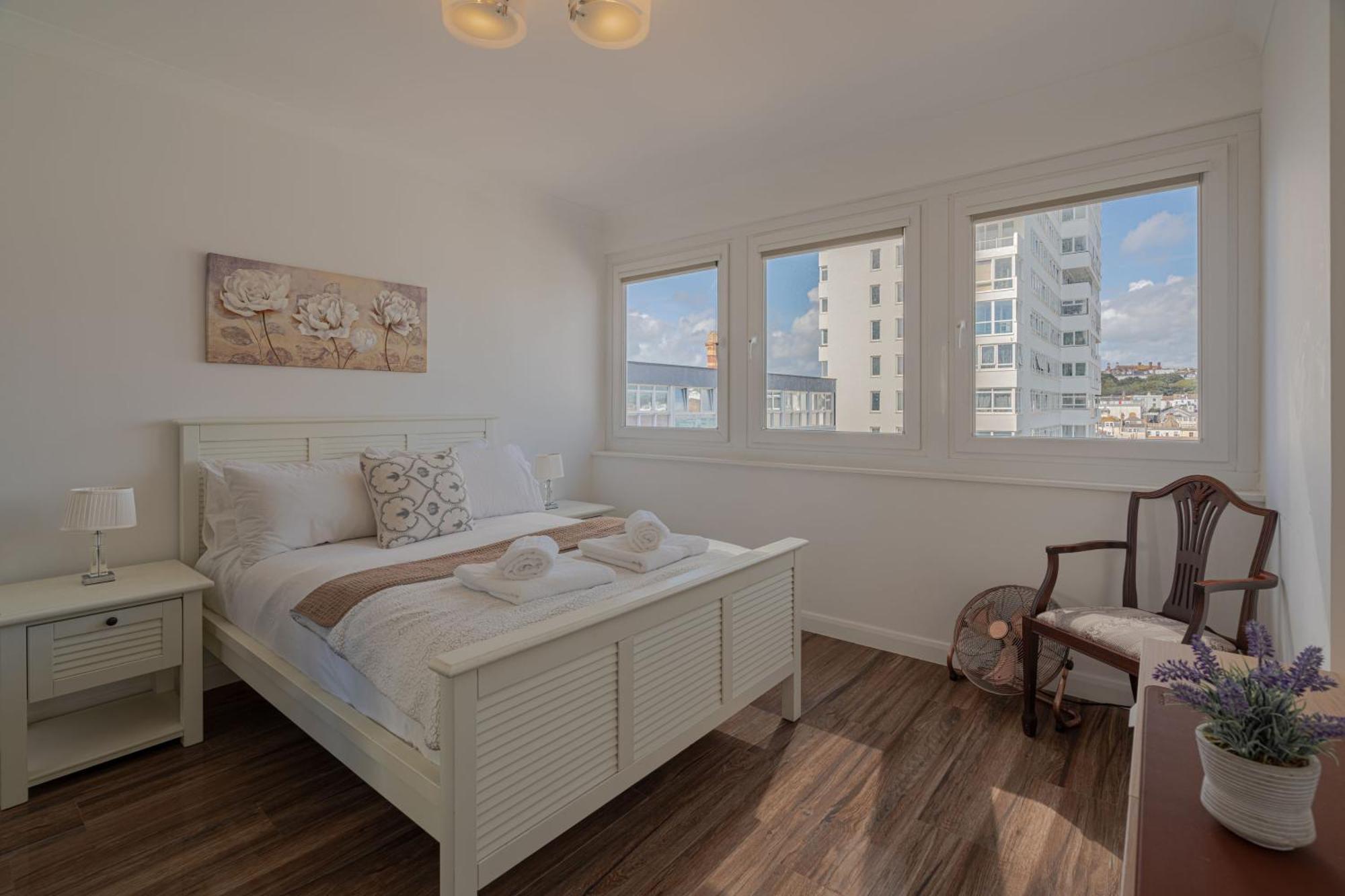 On The Beach Penthouse With Sea View - 3 Bedrooms - Roof Balcony - Spa, Sauna, Gym And Pool - Sleeps 6 Brighton Exterior foto