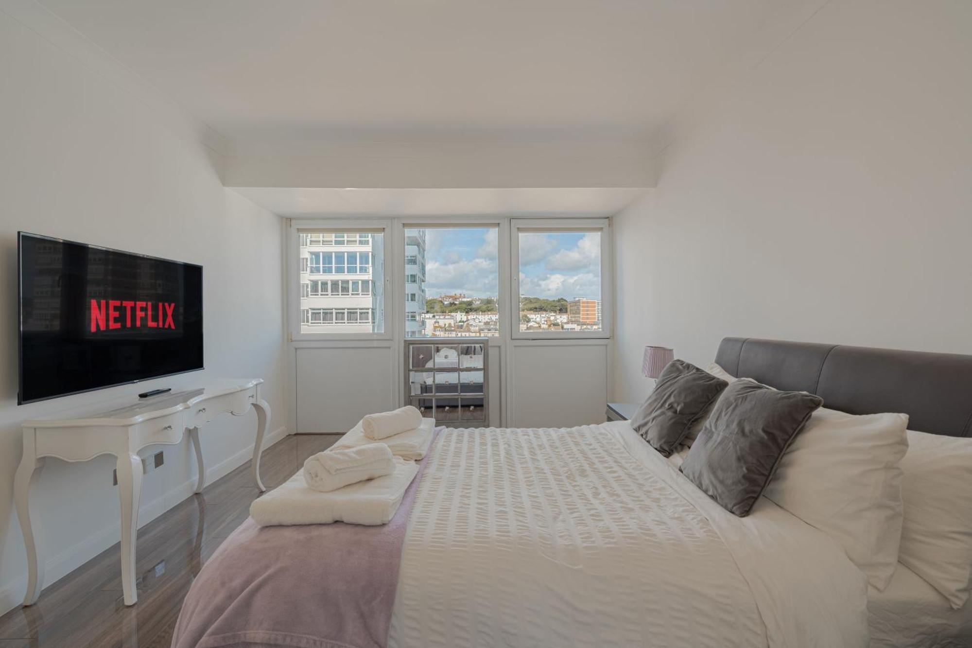 On The Beach Penthouse With Sea View - 3 Bedrooms - Roof Balcony - Spa, Sauna, Gym And Pool - Sleeps 6 Brighton Exterior foto